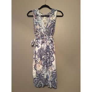 White and blue maternity dress